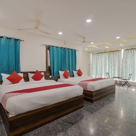 Neema Residency Hotel อนันตาปูร์ ภายนอก รูปภาพ